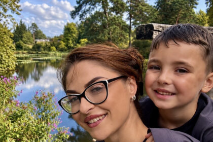 Bexhill Mum to carry son’s weight in 24-hour challenge - Bexhill Newspaper